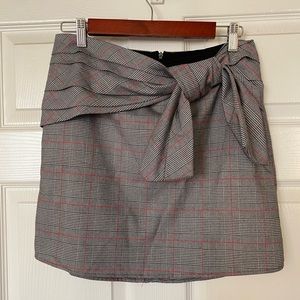 Plaid skirt with bow